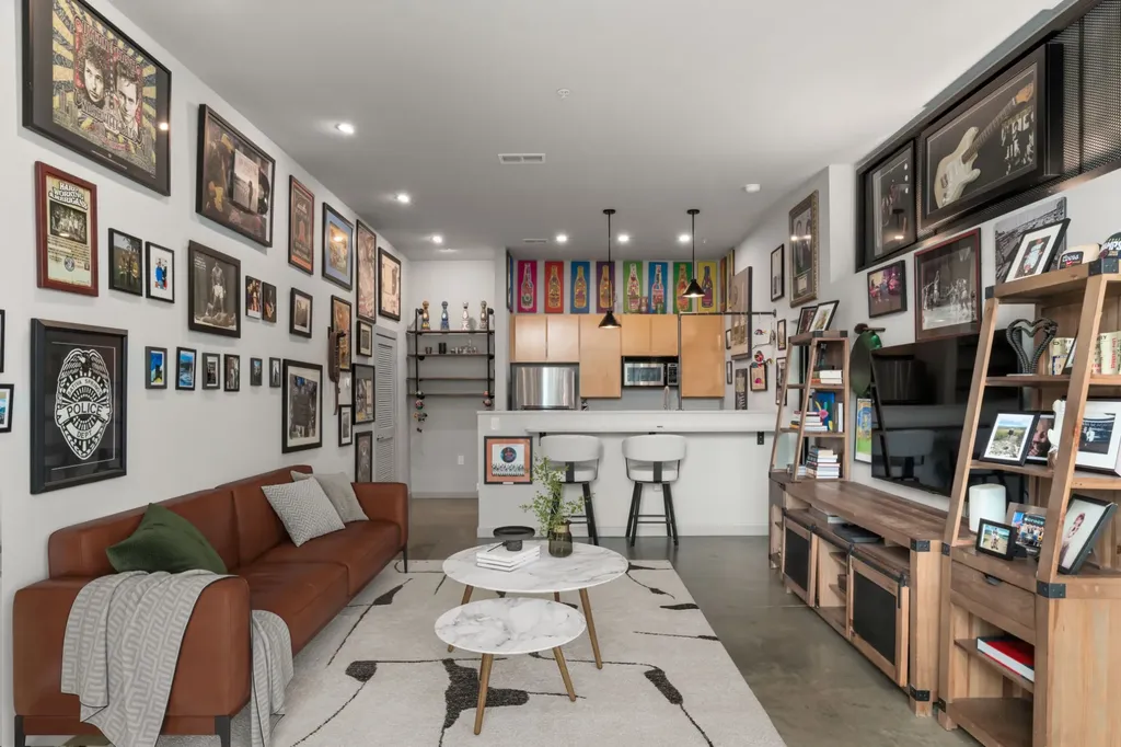 926 Woodland Street Nashville TN 37206