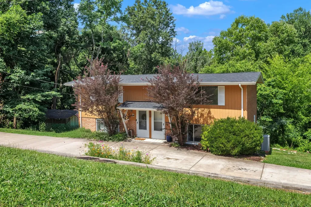 622 Ermac Drive Nashville TN 37214