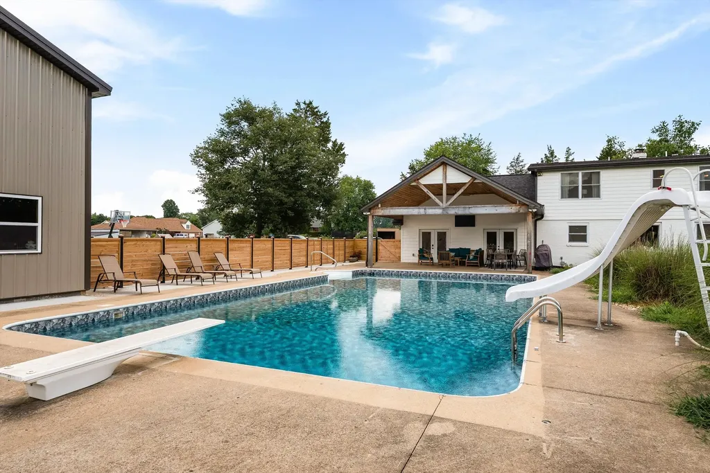 459 Bowling Branch Road Cottontown TN 37048