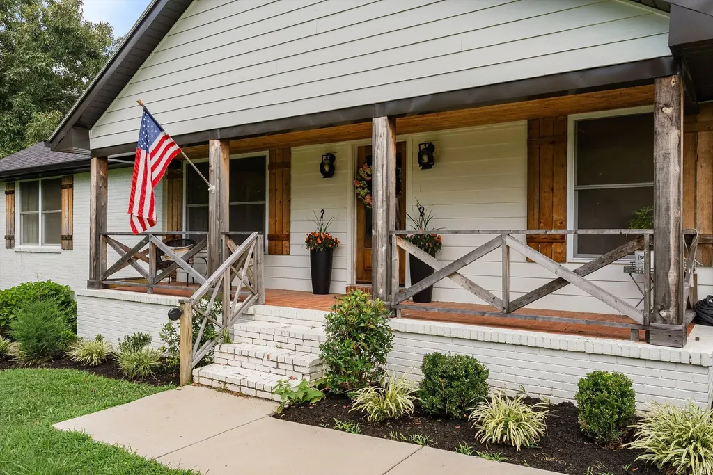 459 Bowling Branch Road Cottontown TN 37048