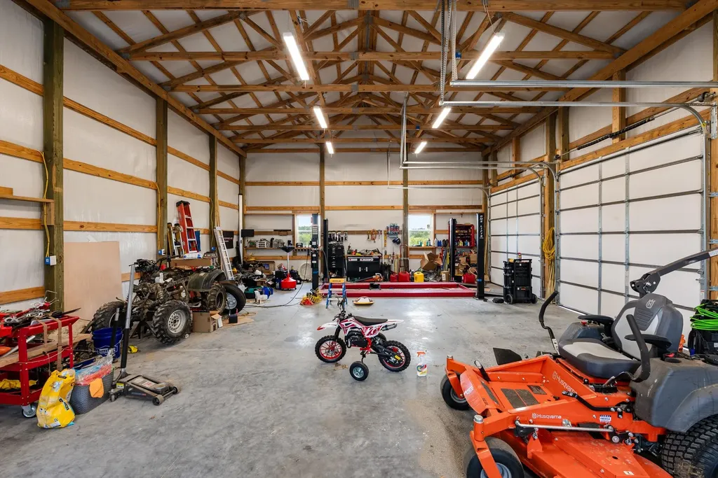 459 Bowling Branch Road Cottontown TN 37048