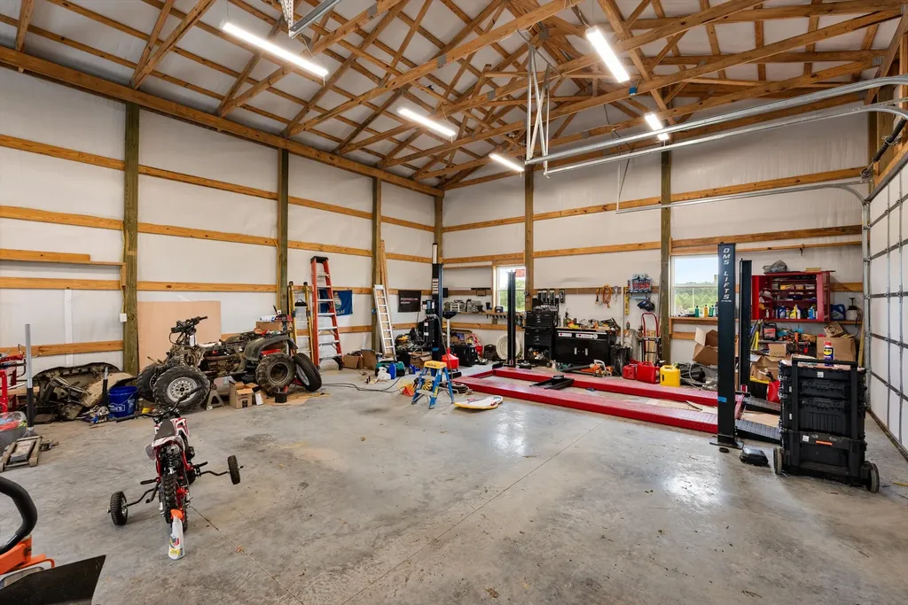 459 Bowling Branch Road Cottontown TN 37048