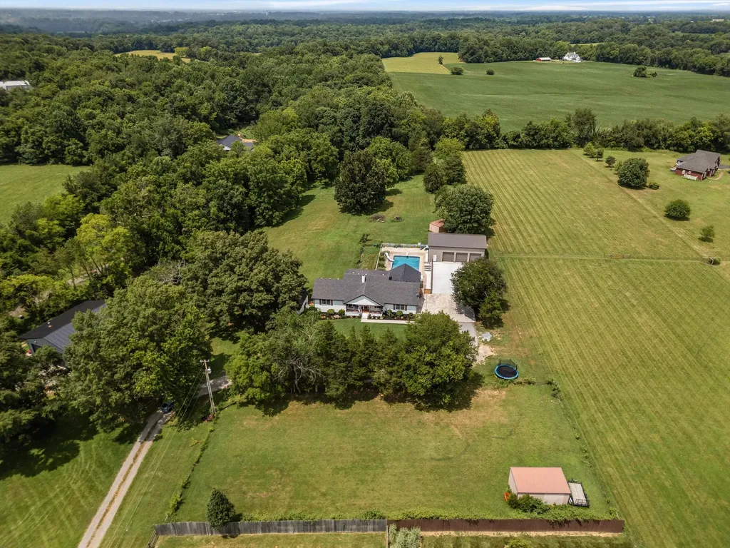 459 Bowling Branch Road Cottontown TN 37048