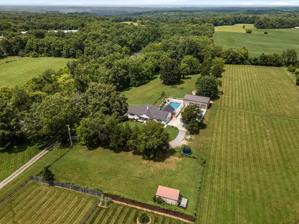 459 Bowling Branch Road Cottontown TN 37048