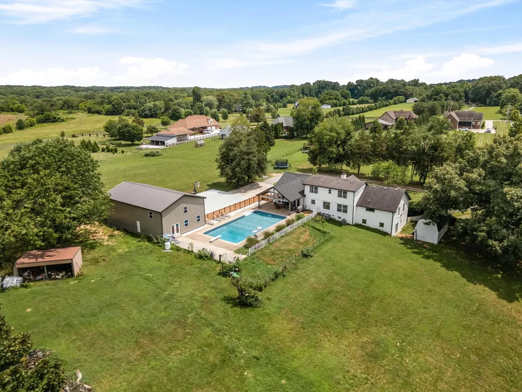 459 Bowling Branch Road Cottontown TN 37048