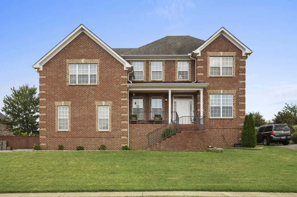 104 N Shadowhaven Way Hendersonville TN 37075
