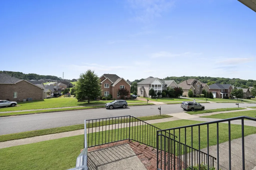 104 N Shadowhaven Way Hendersonville TN 37075