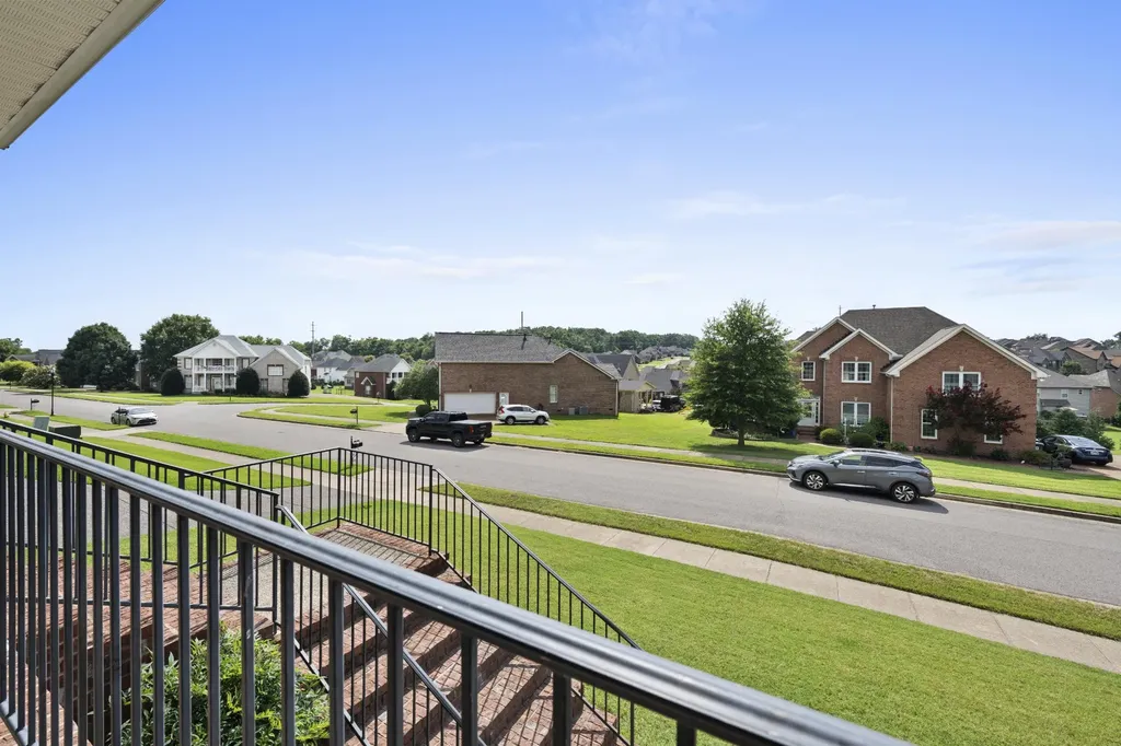 104 N Shadowhaven Way Hendersonville TN 37075