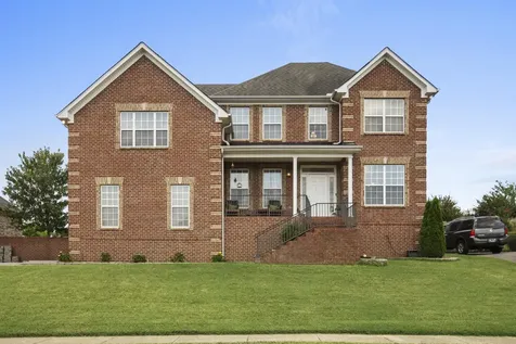 104 N Shadowhaven Way Hendersonville TN 37075