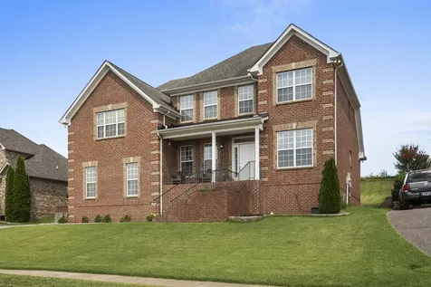 104 N Shadowhaven Way Hendersonville TN 37075