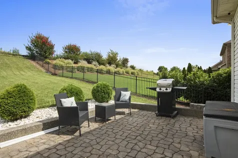 104 N Shadowhaven Way Hendersonville TN 37075