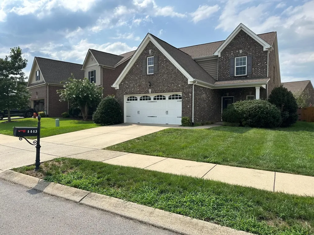 1445 Woodside Drive Lebanon TN 37087