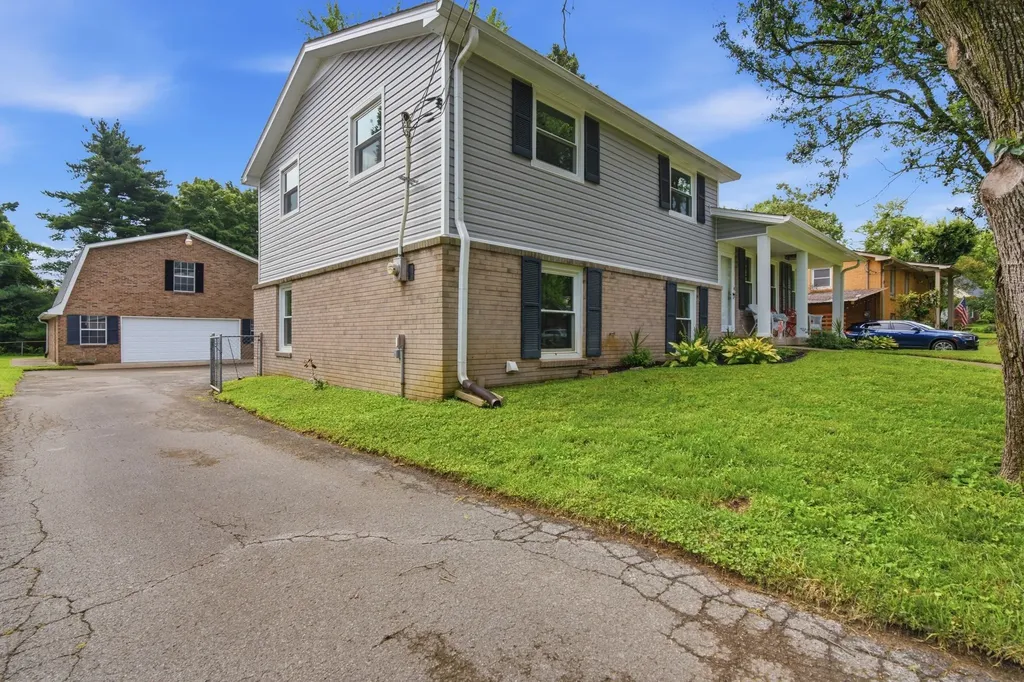 445 Harwell Drive Hermitage TN 37076