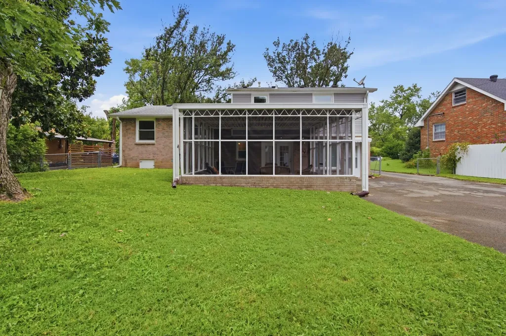 445 Harwell Drive Hermitage TN 37076