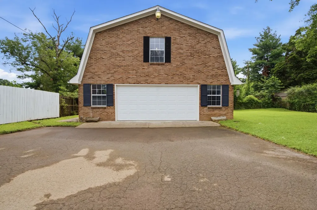 445 Harwell Drive Hermitage TN 37076