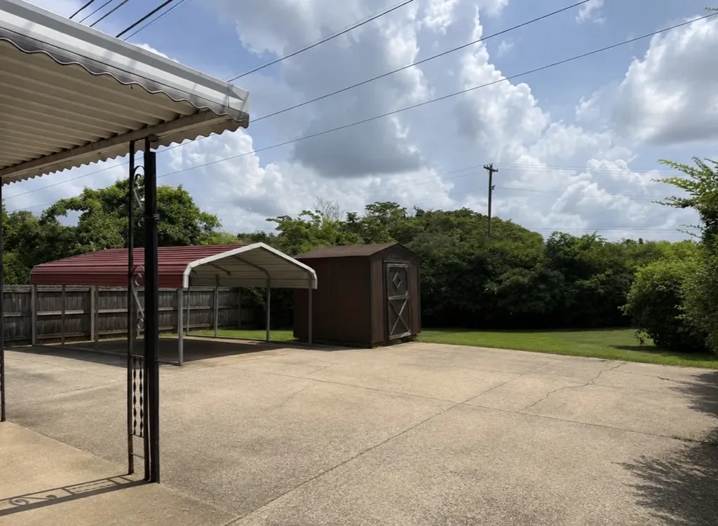 823 Glendale Drive Clarksville TN 37043