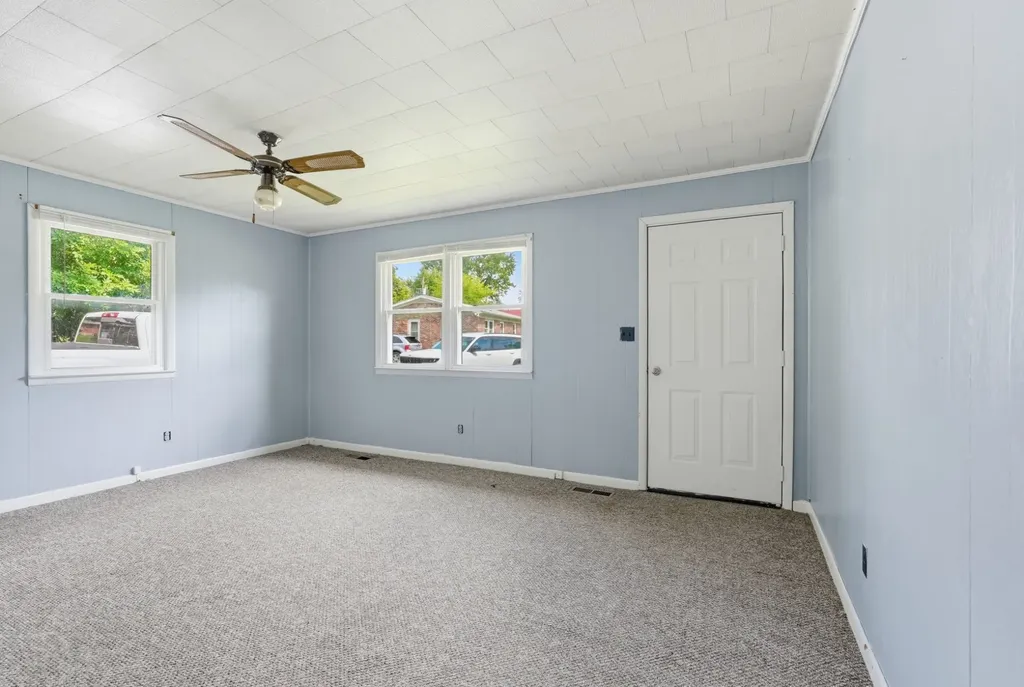 7 Thurman Drive Celina TN 38551