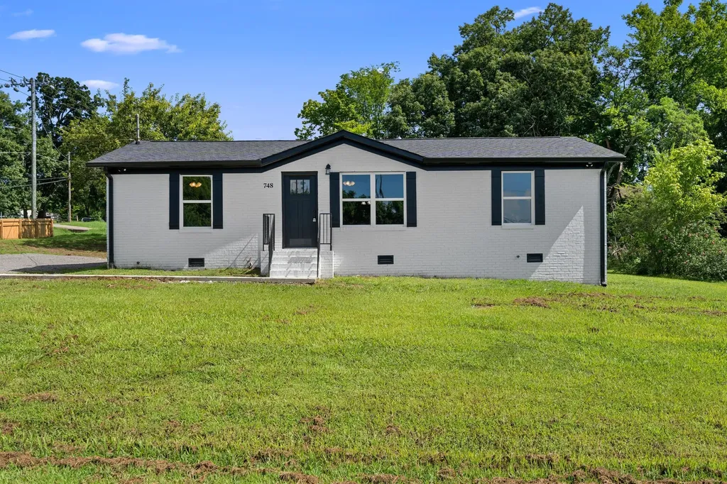 748 Crick Street Lewisburg TN 37091