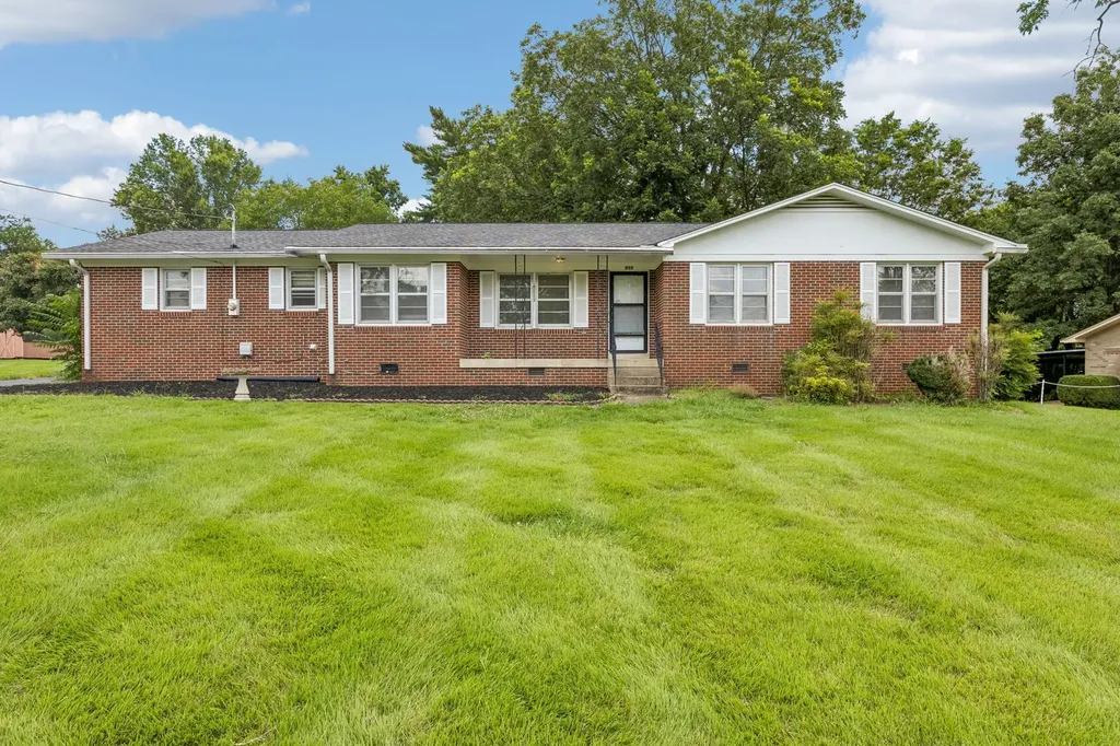 950 Fairlane Drive Lewisburg TN 37091