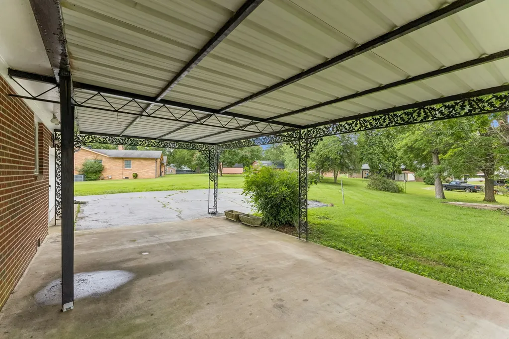 950 Fairlane Drive Lewisburg TN 37091