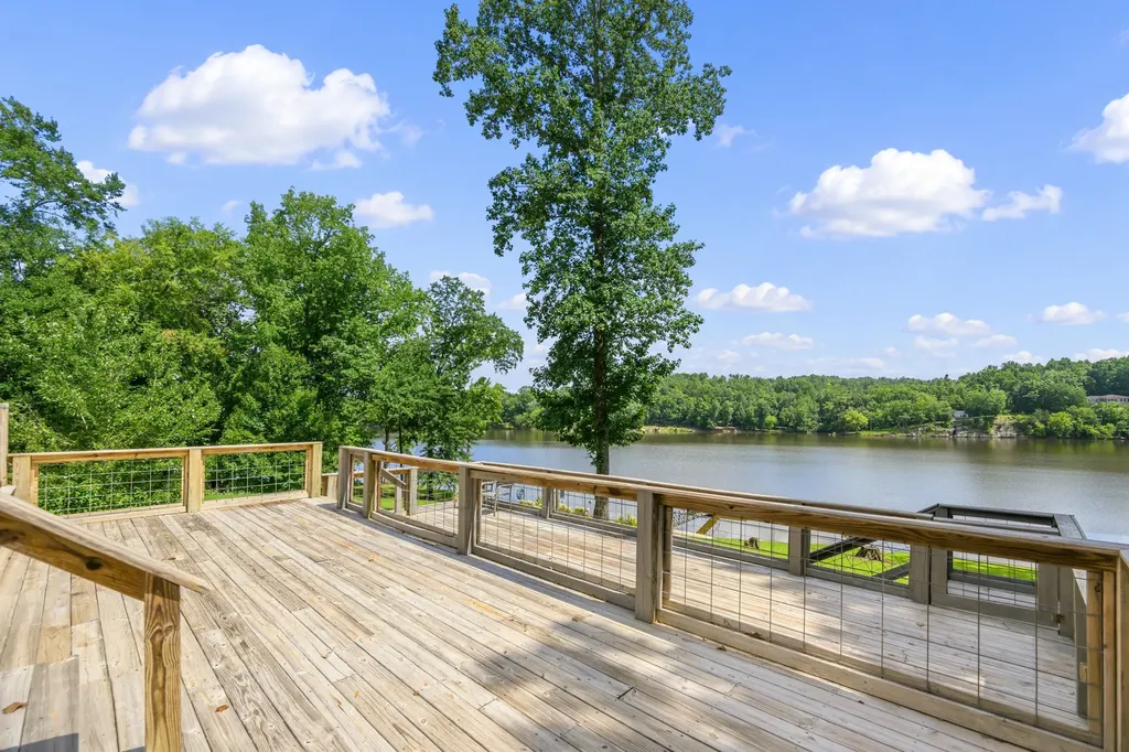 247 Featherfoot Parkway Loop Parsons TN 38363