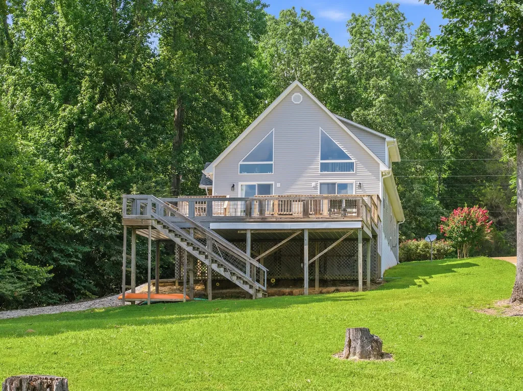 247 Featherfoot Parkway Loop Parsons TN 38363