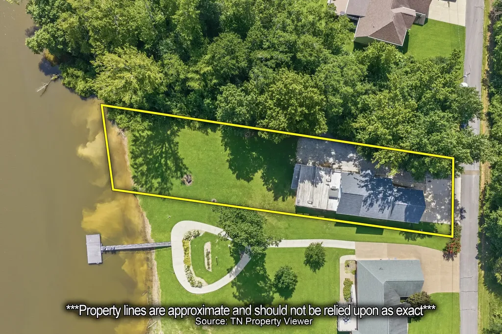 247 Featherfoot Parkway Loop Parsons TN 38363