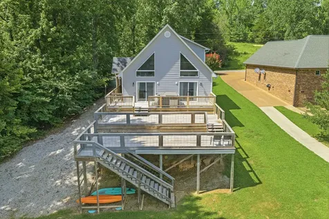 247 Featherfoot Parkway Loop Parsons TN 38363