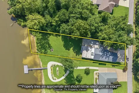 247 Featherfoot Parkway Loop Parsons TN 38363