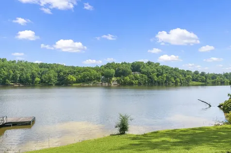 247 Featherfoot Parkway Loop Parsons TN 38363