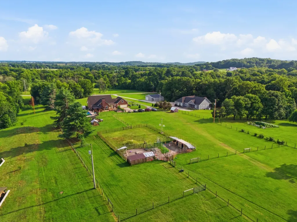 1038 Kansas Lane Gallatin TN 37066
