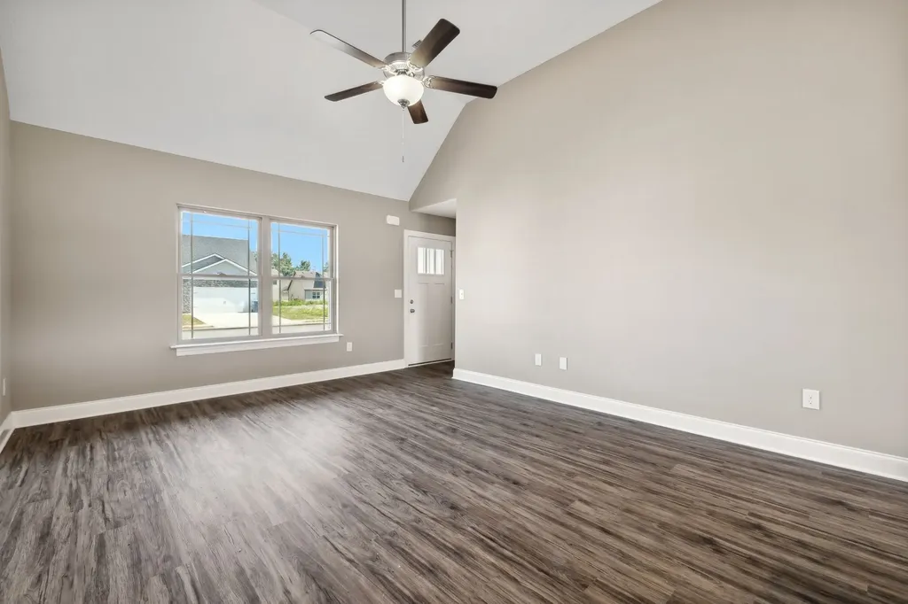 2902 Valley Farms Drive Christiana TN 37037