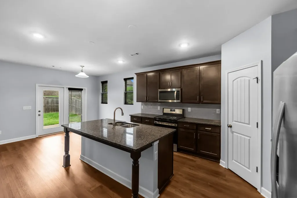 606 Green Meadow Lane Smyrna TN 37167