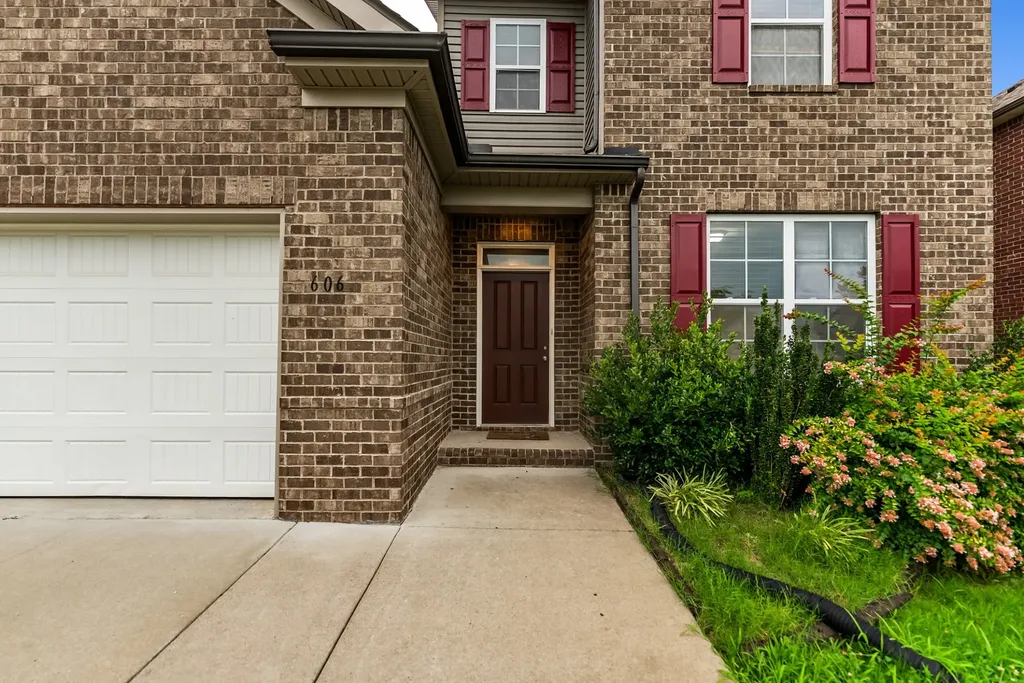 606 Green Meadow Lane Smyrna TN 37167