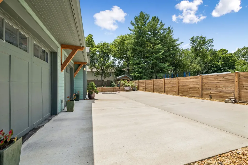 411 Battle Avenue Franklin TN 37064