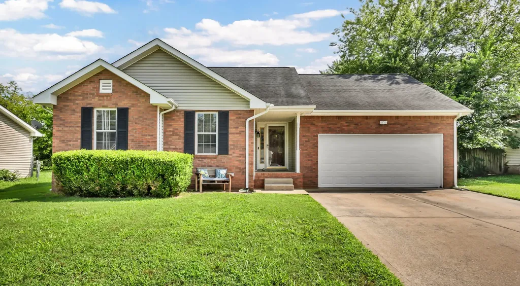 3230 N Senseney Circle Clarksville TN 37042