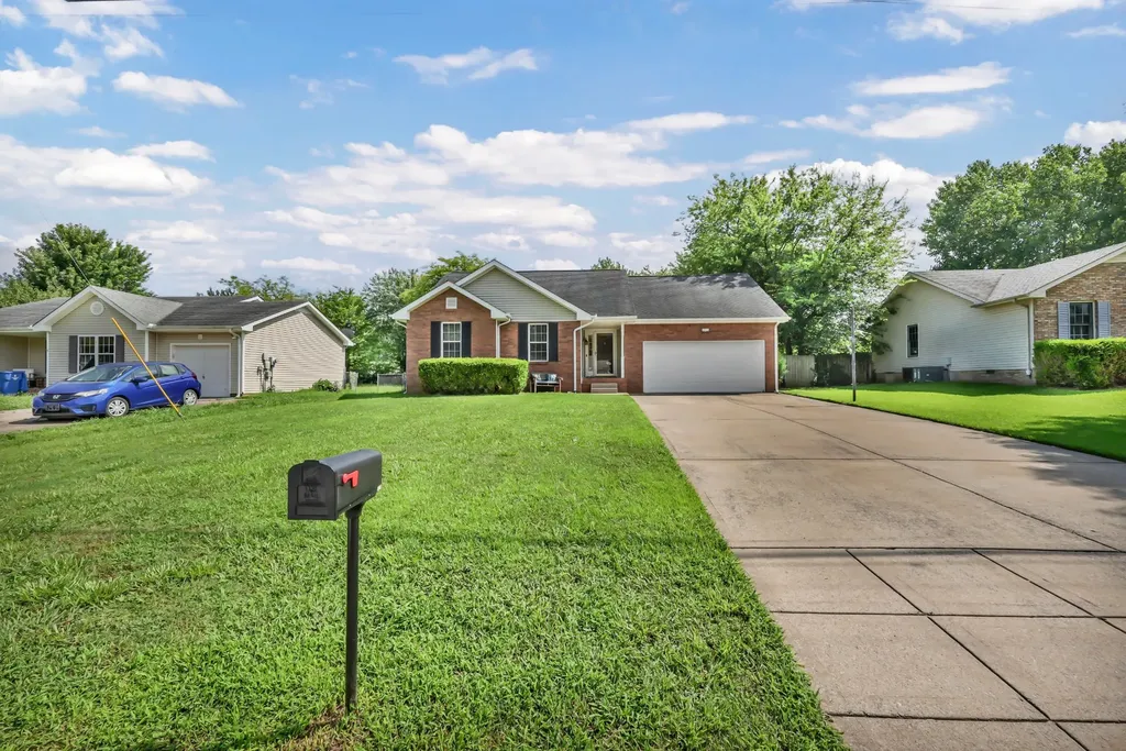 3230 N Senseney Circle Clarksville TN 37042