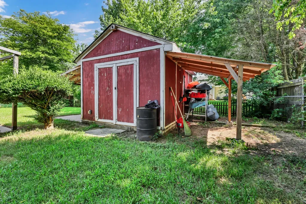 3230 N Senseney Circle Clarksville TN 37042
