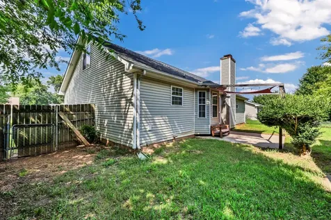 3230 N Senseney Circle Clarksville TN 37042