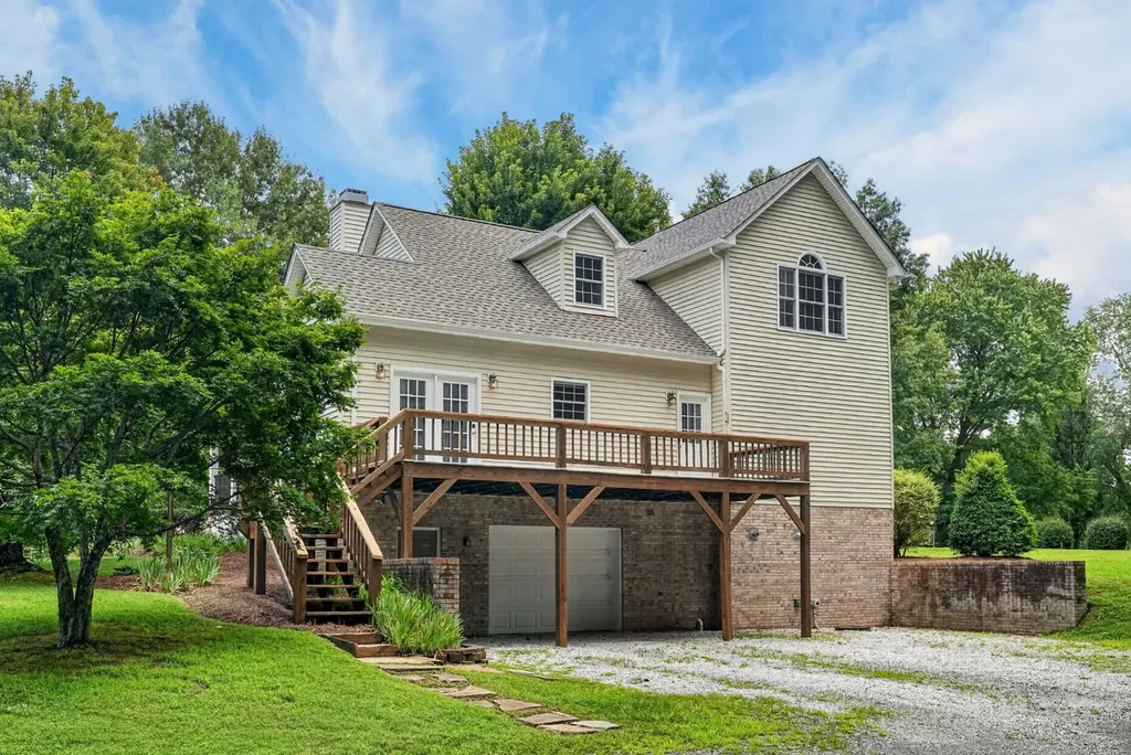 308 Ponder Road Smithville TN 37166
