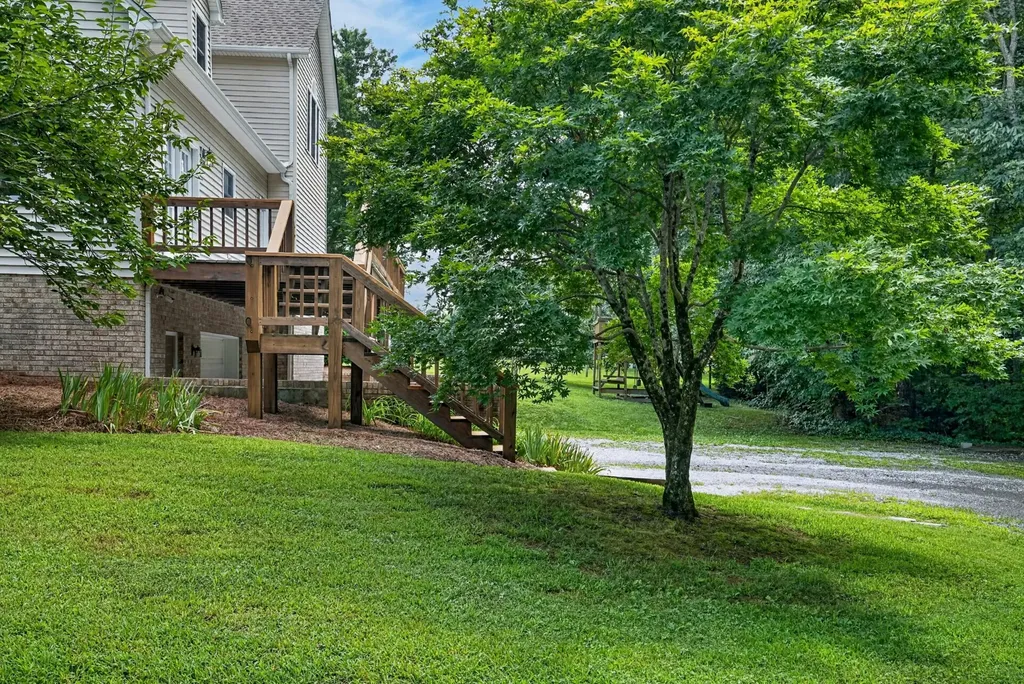 308 Ponder Road Smithville TN 37166