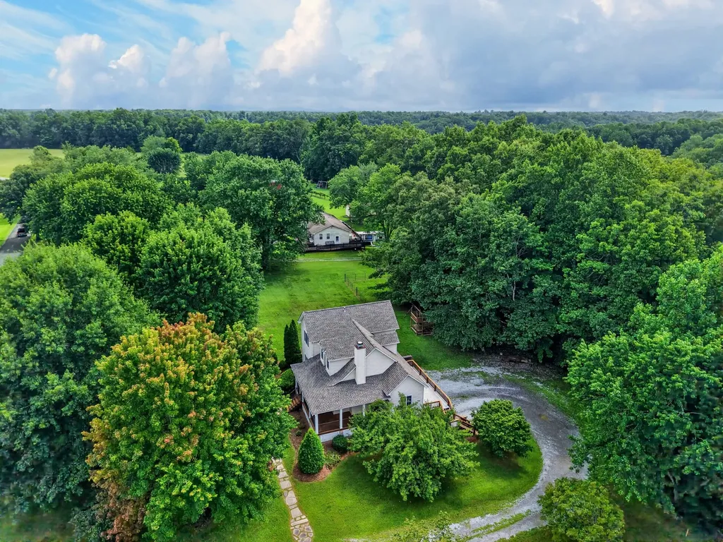 308 Ponder Road Smithville TN 37166