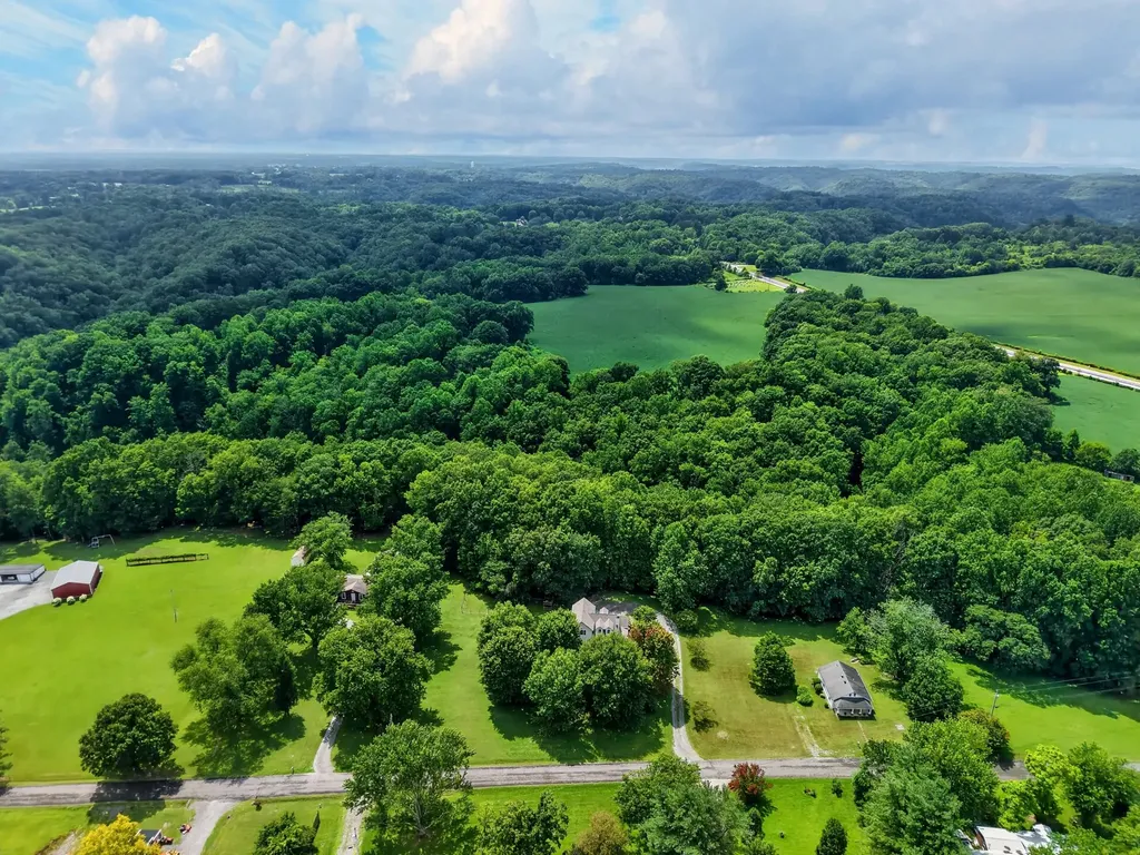 308 Ponder Road Smithville TN 37166