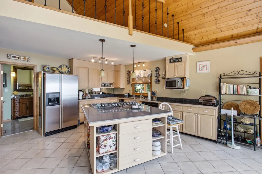 421 Bluff Point Lane Waverly TN 37185