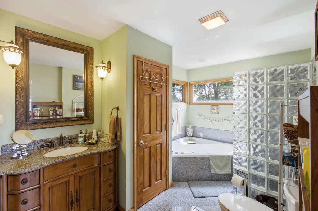 421 Bluff Point Lane Waverly TN 37185