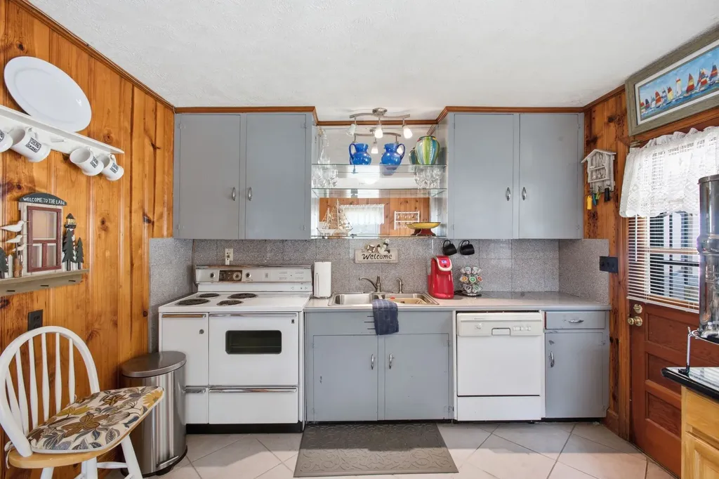 421 Bluff Point Lane Waverly TN 37185