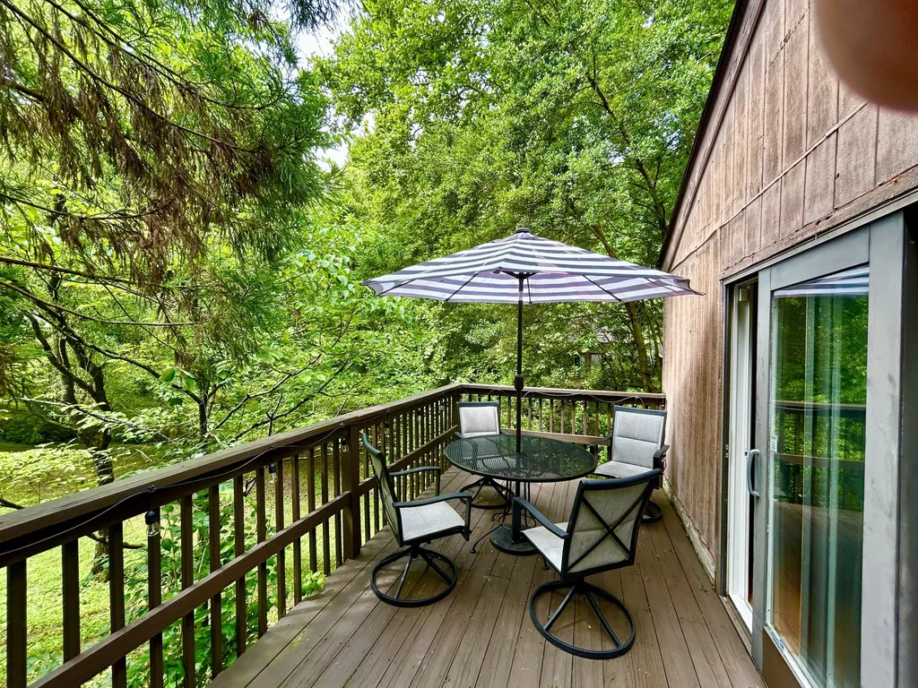 330 Chimney Hill Nashville TN 37221