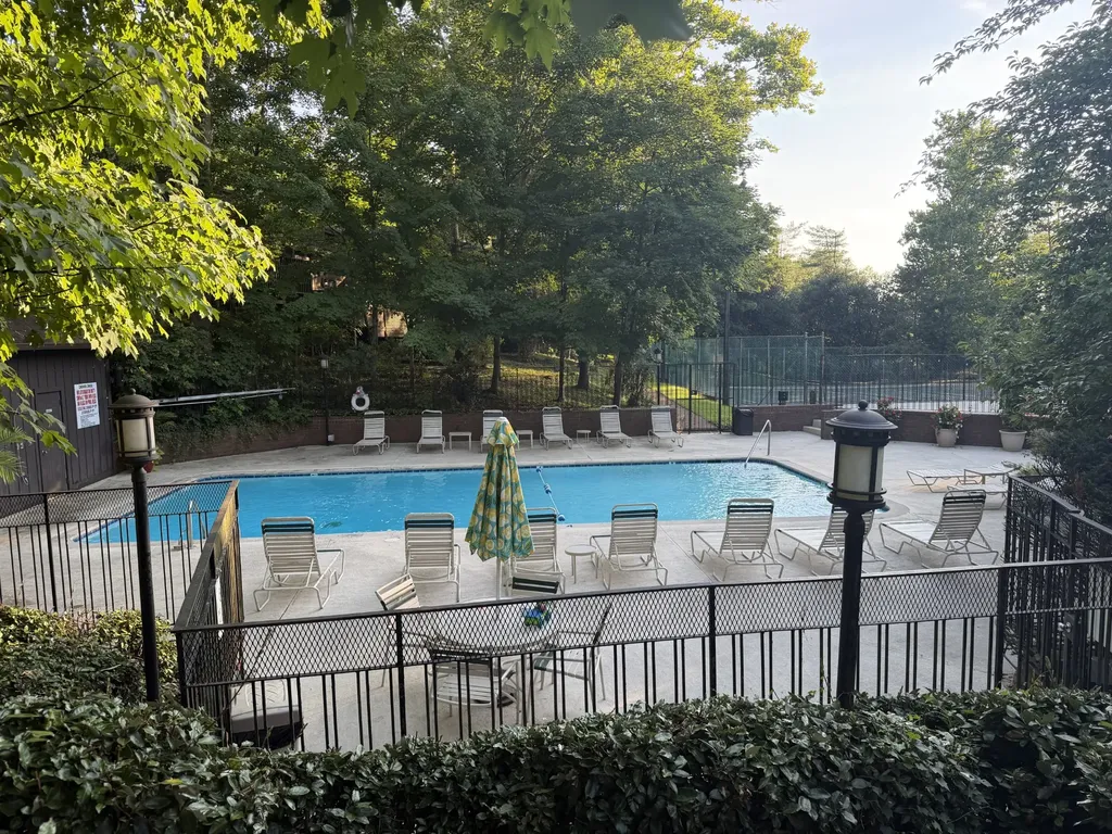 330 Chimney Hill Nashville TN 37221