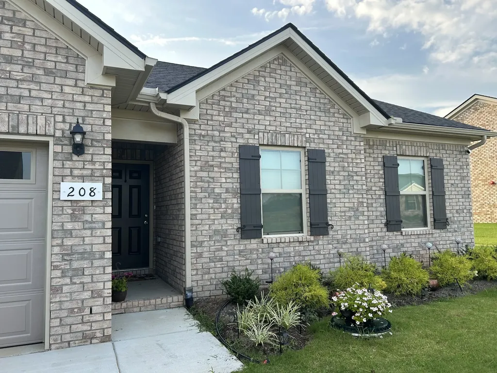 208 Watershed Court Ashland City TN 37015