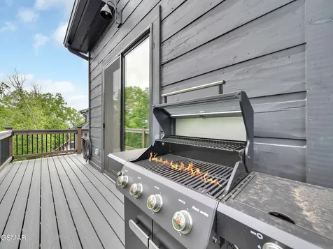 1366 Lake Haven Way Sevierville TN 37876